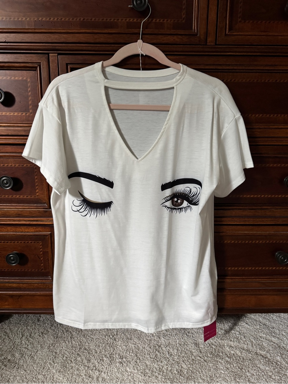 Women's Cream Short Sleeve V-Neck Tee with Eye Print